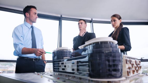 خلاقانه ترین داستان ها و مسائل بنیانگذار ما